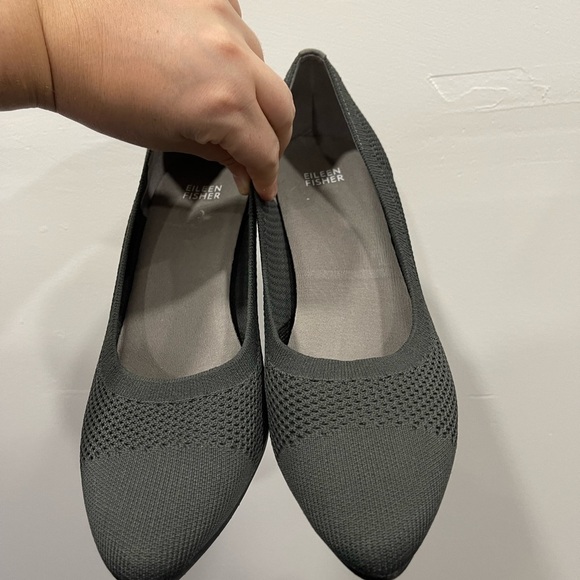 Eileen Fisher Kiss Stretch Sock Knit Pump in Graphite Grey Fabric Size 10 - Picture 2 of 10